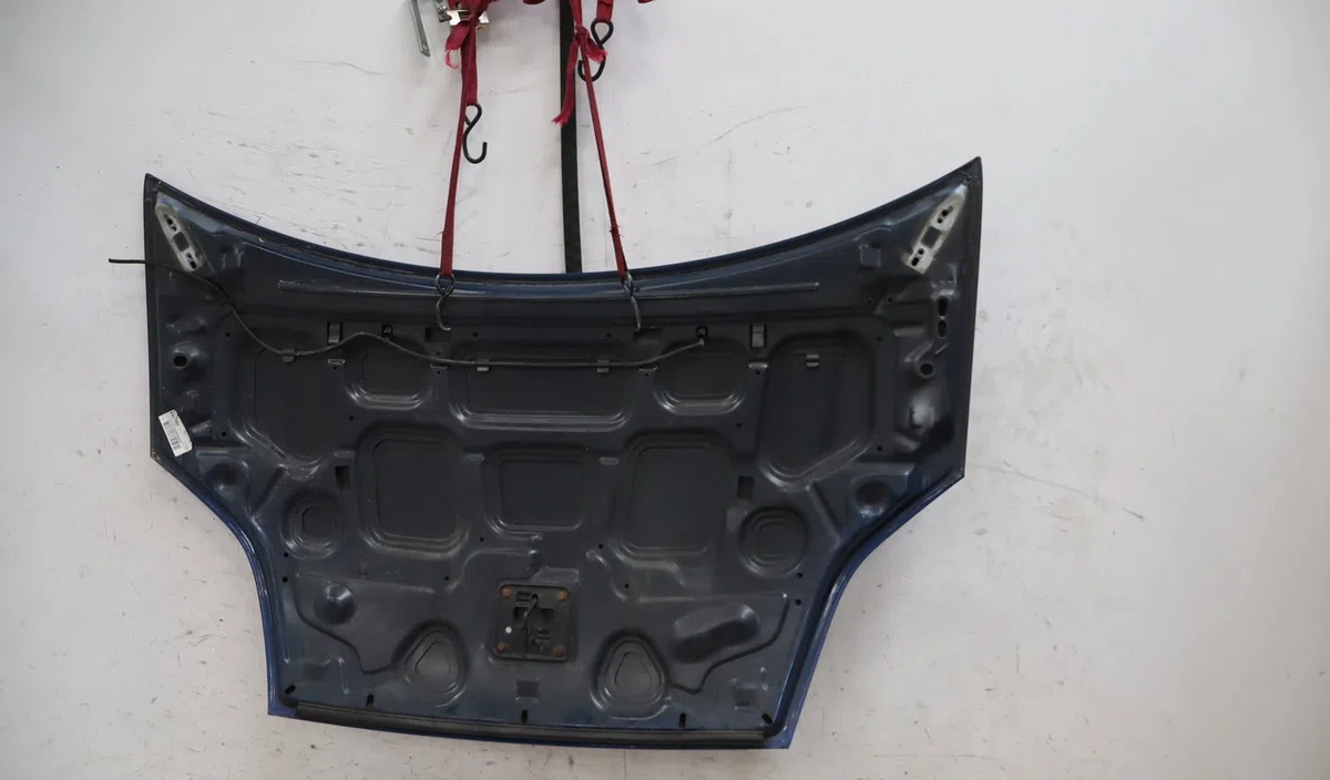 Capot Ford FIESTA V (JH_, JD_) St150 (2005-2008) occasion — photo 2