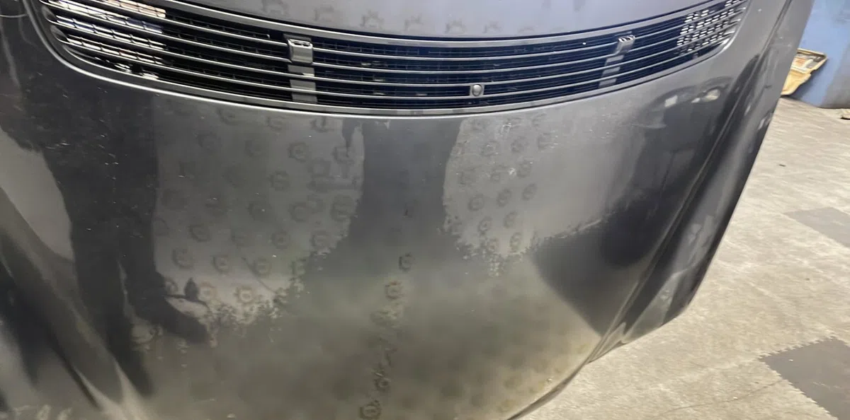 Capot MERCEDES CLASSE C 203 PHASE 1 occasion — photo 2