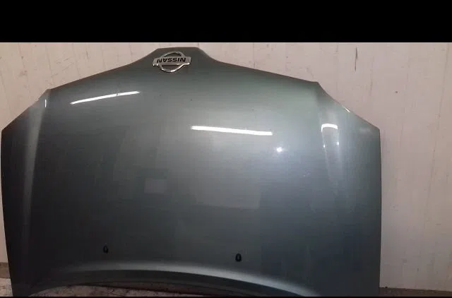 Capot Nissan ALMERA TINO (V10) 1.8 (2000-2006) occasion — photo 3