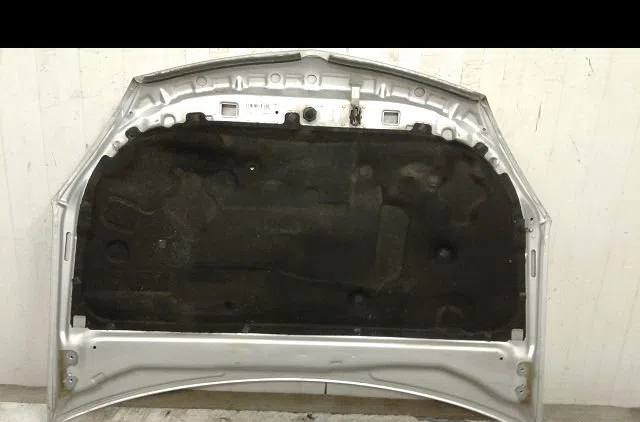 Capot Opel ASTRA H GTC (A04) 1.3 cdti (l08) (2005-2010) 3 portes occasion — photo 4