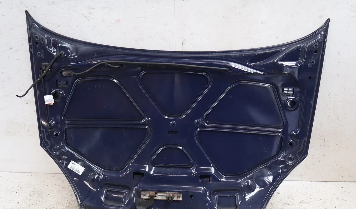 Capot Renault CLIO II (BB_, CB_) 1.2 (bb0a, bb0f, bb10, bb1k, bb28, bb2d, bb2h, cb0a,... (1998-2010) 5 portes occasion