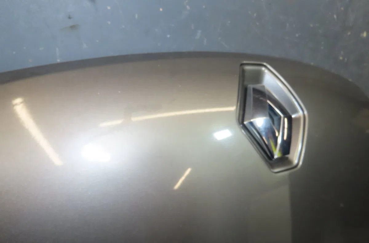Capot Renault LAGUNA III (BT0-1) 2.0 dci (bt07, bt0j, bt14, bt1a, bt1s) (2007-2015) 5 portes occasion — photo 3