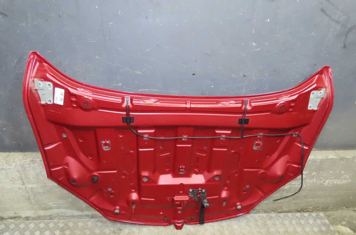 Capot Renault MEGANE III 3-5 portes (BZ0-1_, B3_) 1.5 dci (2009) 5 portes occasion — photo 2