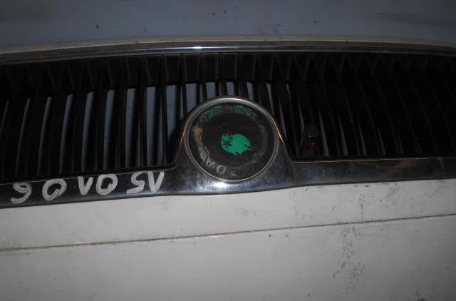Capot Skoda FELICIA II Break (6U5) 1.3 (1998-2001) occasion — photo 2