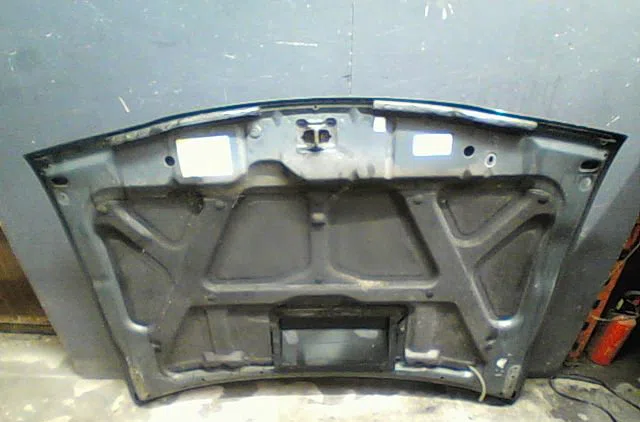 Capot Suzuki GRAND VITARA I (FT, HT) 2.0 hdi 110 4x4 (sq 420d) (2001-2003) occasion — photo 2