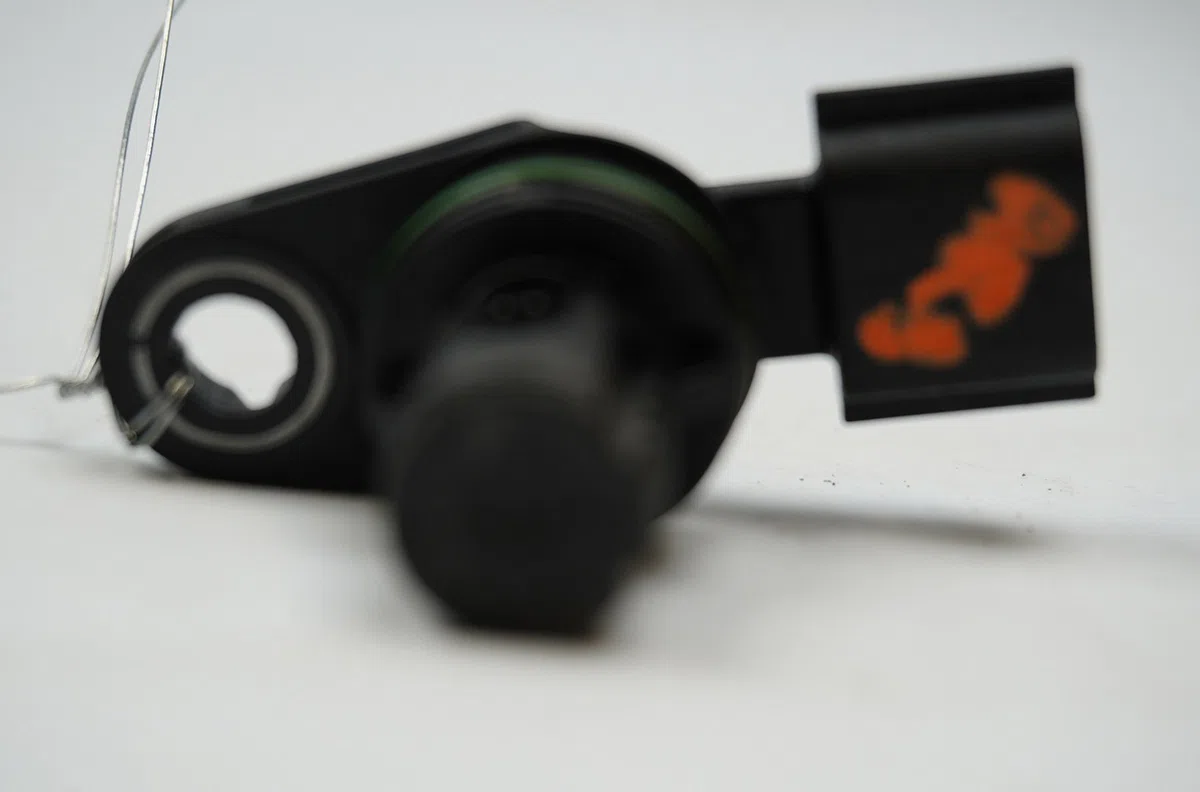 Capteur arbre a cames Renault KANGOO Express (FW0-1_) 1.5 dci 75 (fw07, fw10, fw04) (2010) 4 portes occasion — photo 3