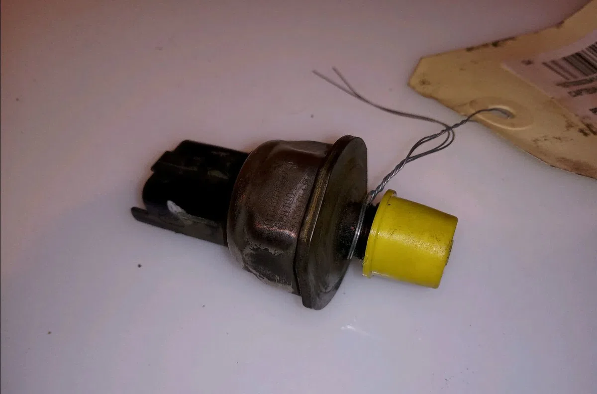 Capteur pression rampe  Peugeot 207-207 (WA_, WC_) 1.4 hdi (2006-2015) 5 portes occasion