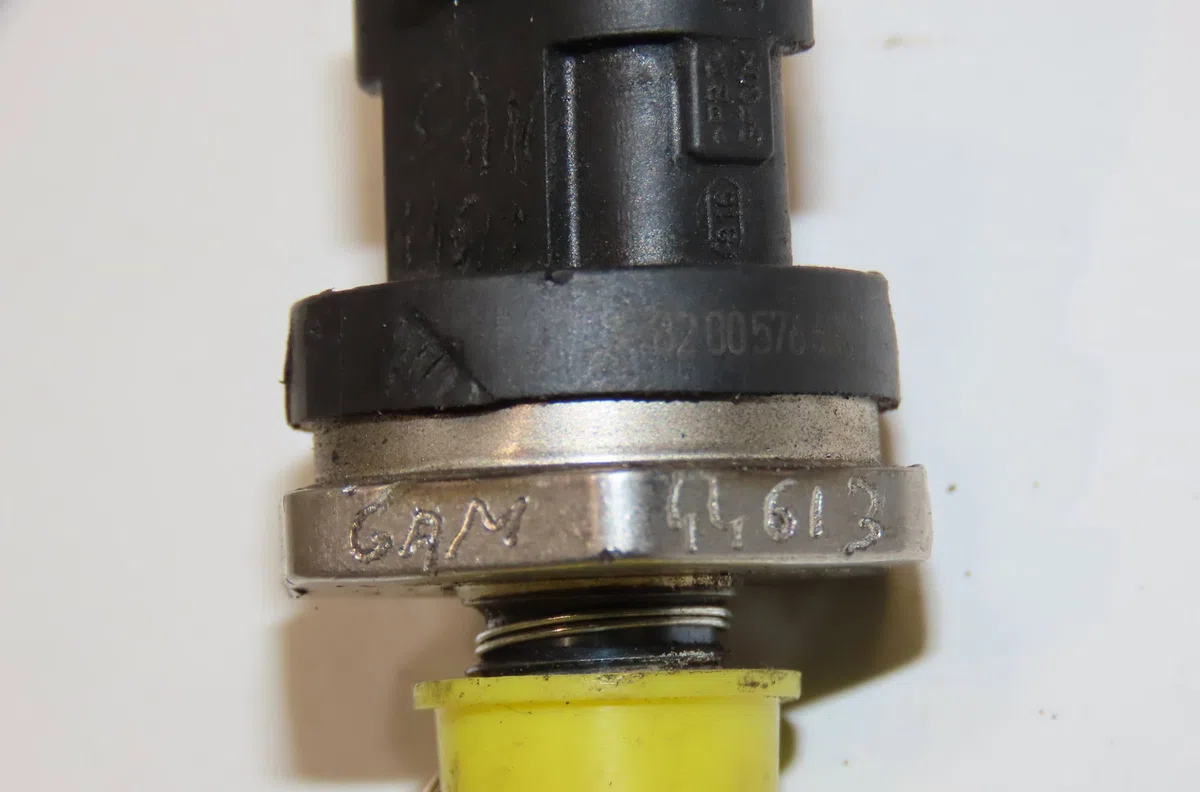 Capteur pression rampe  Renault GRAND SCÉNIC II (JM0-1_) 1.9 dci (jm14) (2004-2008) occasion — photo 3