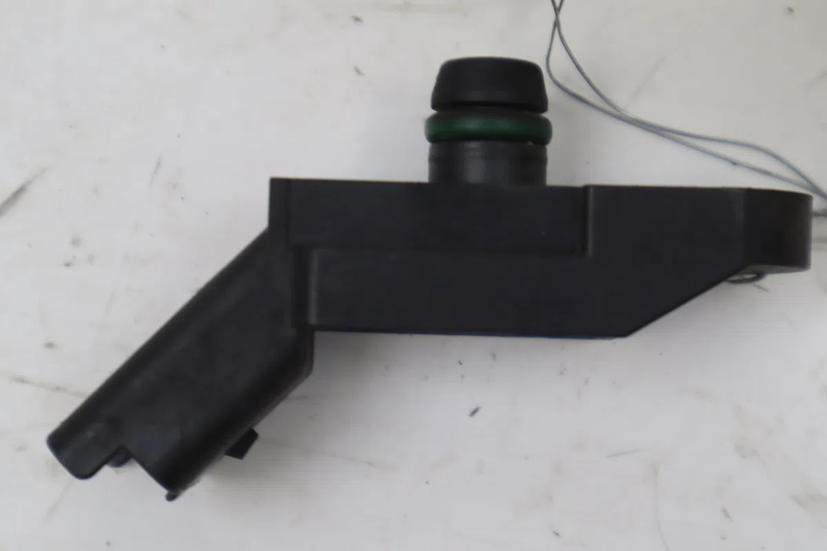 Capteur pression turbo Citroen XSARA PICASSO (N68) 1.8 16v (2000-2005) occasion — photo 3