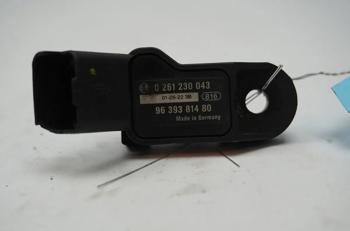 Capteur pression turbo Peugeot 206 3-5 portes (2A-C) 1.6 16v (2000-2009) 3 portes occasion — photo 2