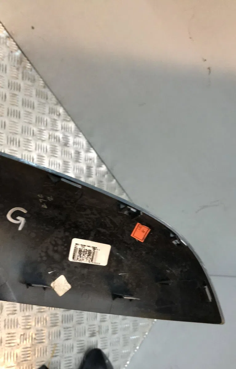 Carenage retroviseur ext g NISSAN MICRA 4 PHASE 1 occasion — photo 2
