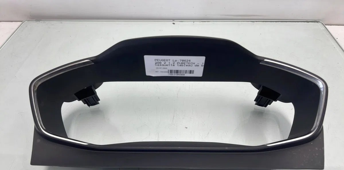 Casquette supérieure tableau de bord PEUGEOT 208 2 occasion — photo 2