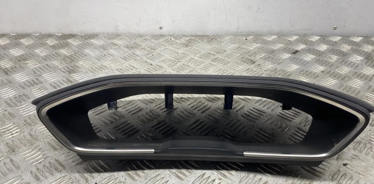 Casquette supérieure tableau de bord PEUGEOT 508 2 PHASE 1 occasion — photo 2