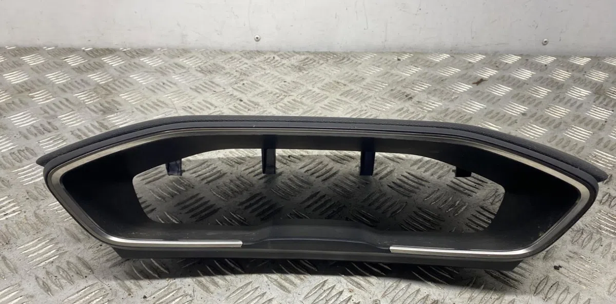 Casquette supérieure tableau de bord PEUGEOT 508 2 PHASE 1 occasion — photo 3