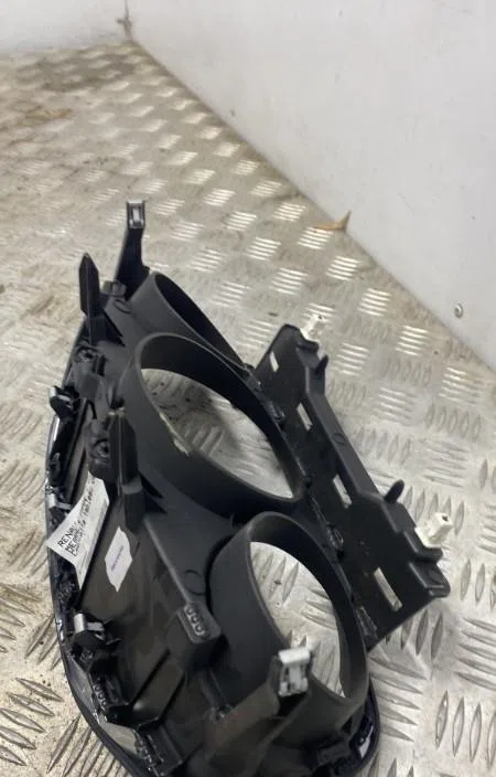 Casquette supérieure tableau de bord RENAULT MEGANE 4 PHASE 1 BREAK occasion — photo 4
