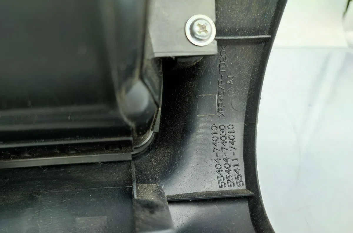 Casquette supérieure tableau de bord TOYOTA IQ occasion — photo 4