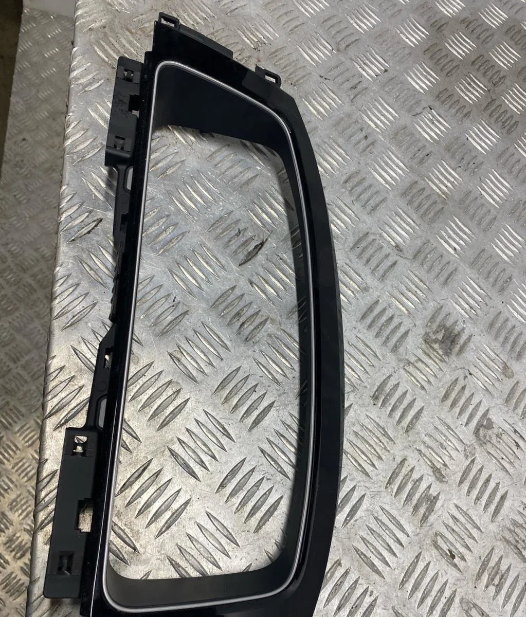 Casquette supérieure tableau de bord VOLKSWAGEN GOLF 7 PHASE 2 occasion