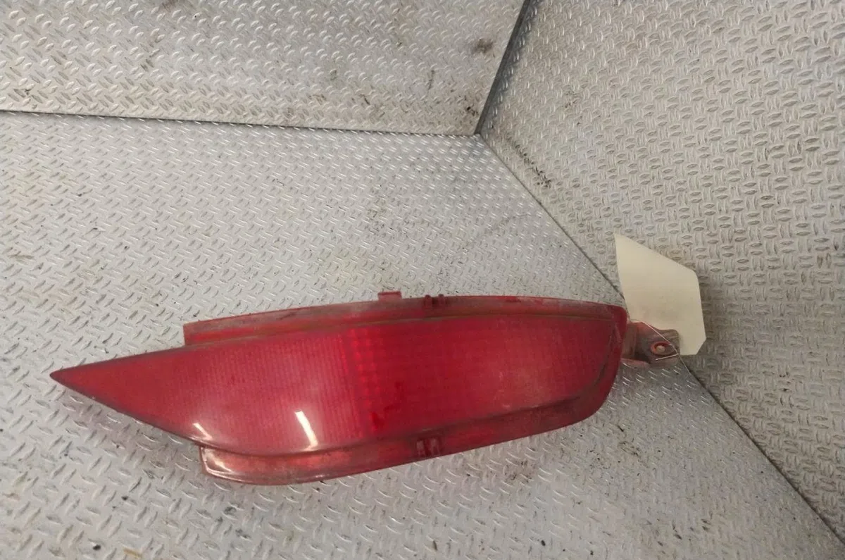 Catadioptre ard Ford FIESTA VI (CB1, CCN) 1.4 tdci (2010-2012) 3 portes occasion — photo 4