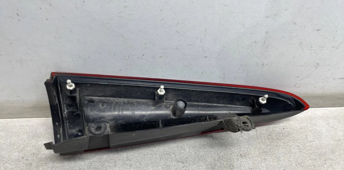Catadioptre ard RENAULT KANGOO 2 PHASE 1 occasion — photo 3