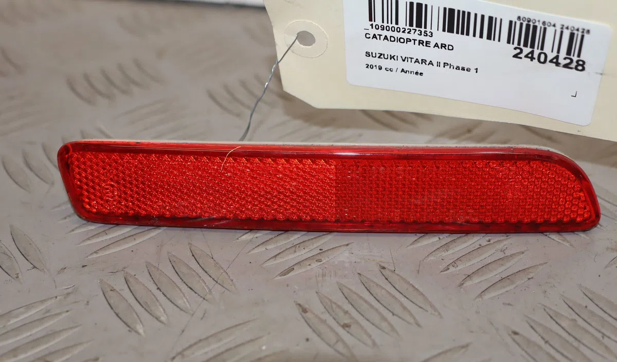 Catadioptre ard Suzuki VITARA (LY) 1.4 t allgrip (apk 414) (2015) occasion — photo 3