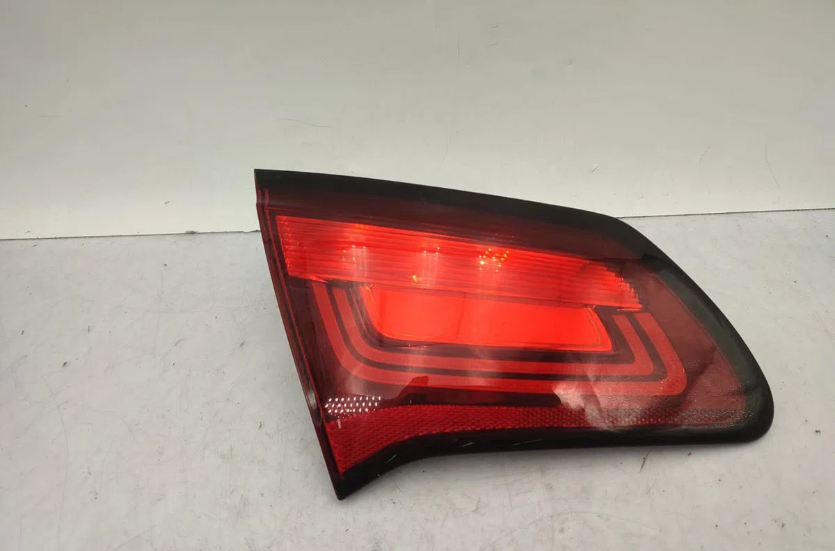Catadioptre arg CITROEN C4 2 PHASE 1 occasion — photo 2