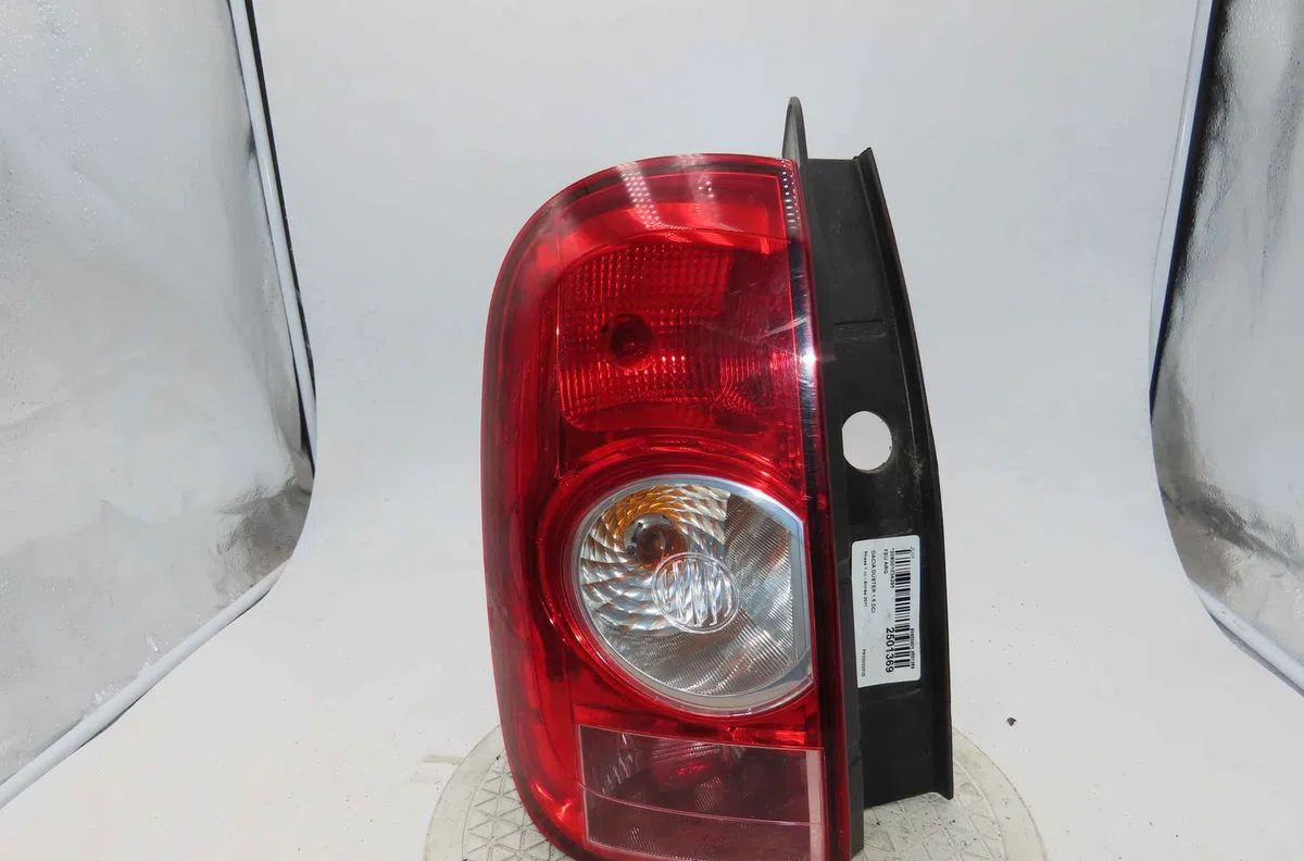 Catadioptre arg DACIA DUSTER I occasion
