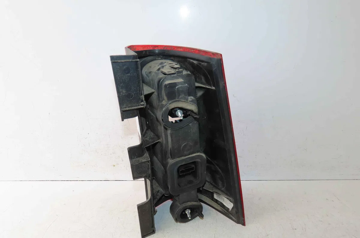 Catadioptre arg DACIA LOGAN I occasion — photo 3