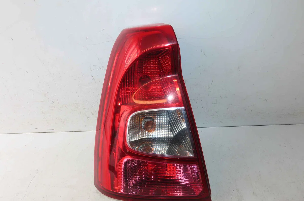 Catadioptre arg DACIA LOGAN I occasion — photo 3