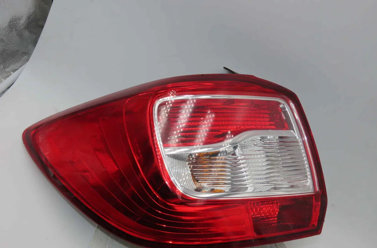 Catadioptre arg DACIA LOGAN II occasion — photo 2