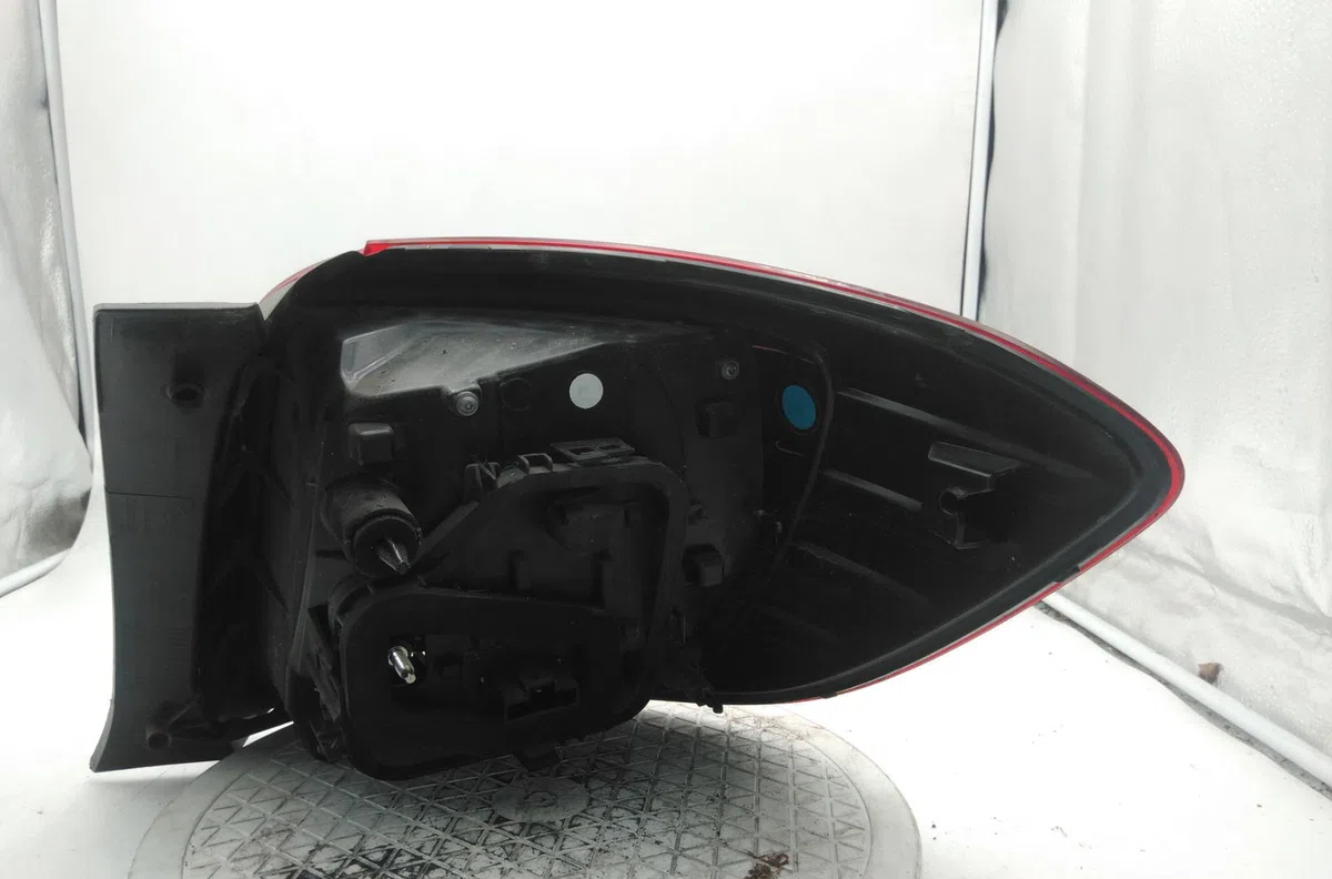 Catadioptre arg DACIA SANDERO II occasion — photo 2