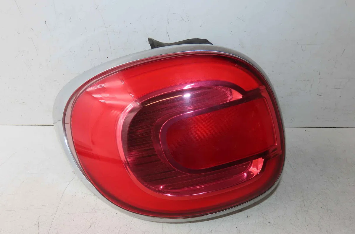 Catadioptre arg FIAT 500 L II occasion — photo 2