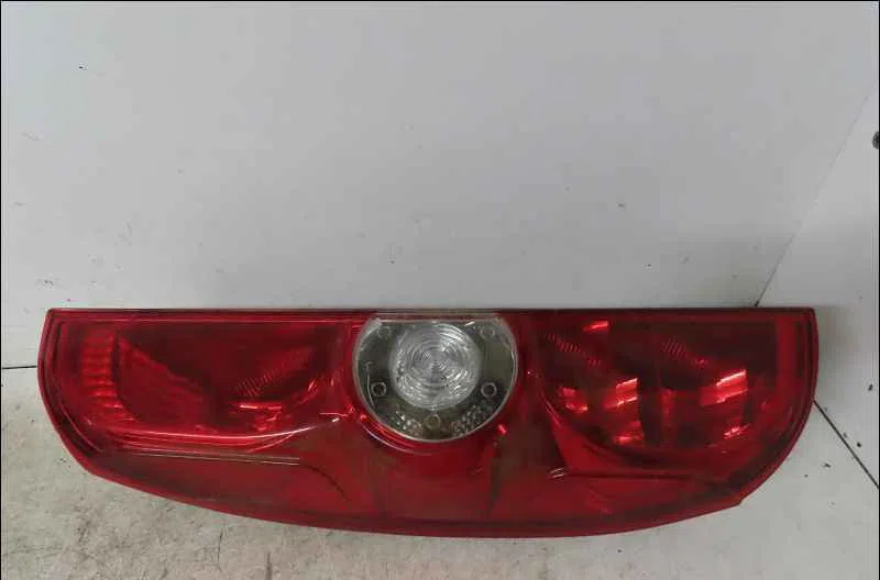 Catadioptre arg FIAT DOBLO II occasion — photo 2
