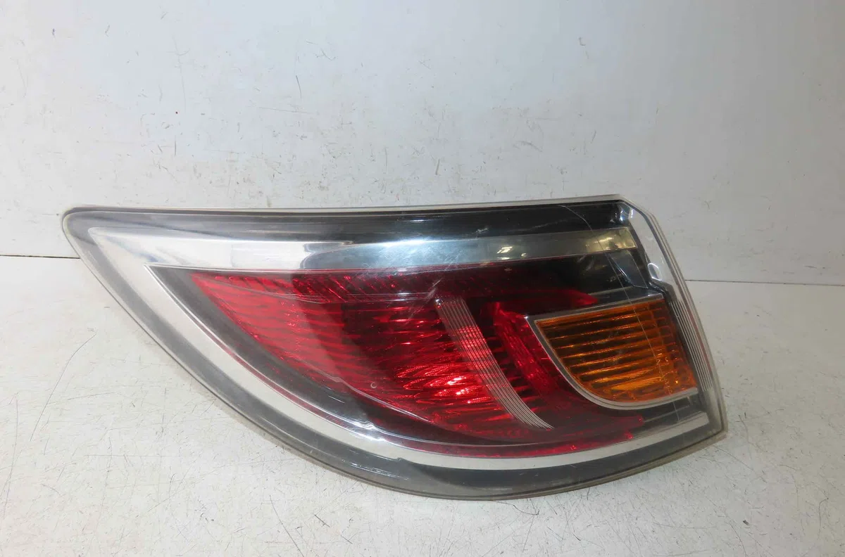 Catadioptre arg MAZDA 6 II occasion — photo 2