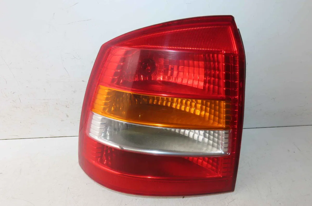 Catadioptre arg OPEL ASTRA II occasion — photo 2
