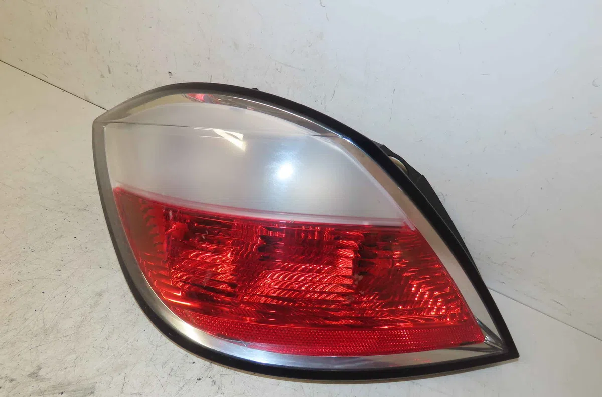 Catadioptre arg OPEL ASTRA III occasion — photo 4