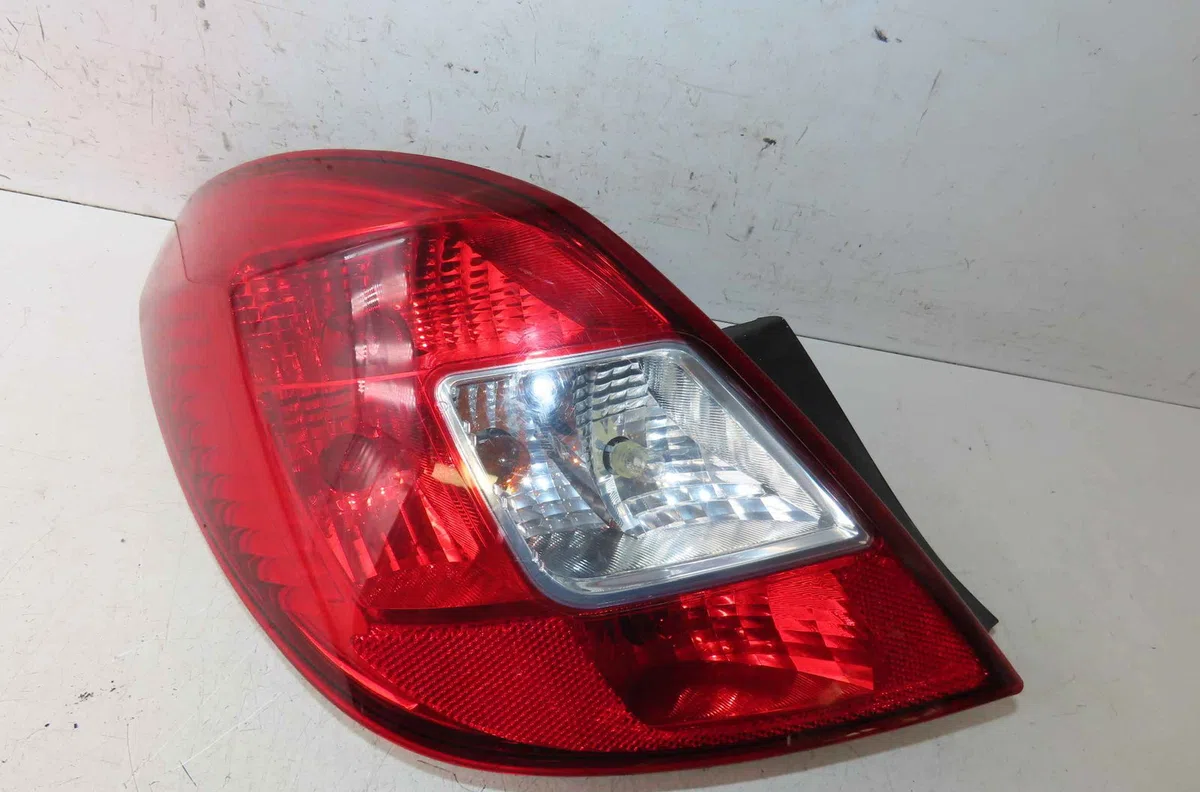 Catadioptre arg OPEL CORSA IV occasion — photo 3