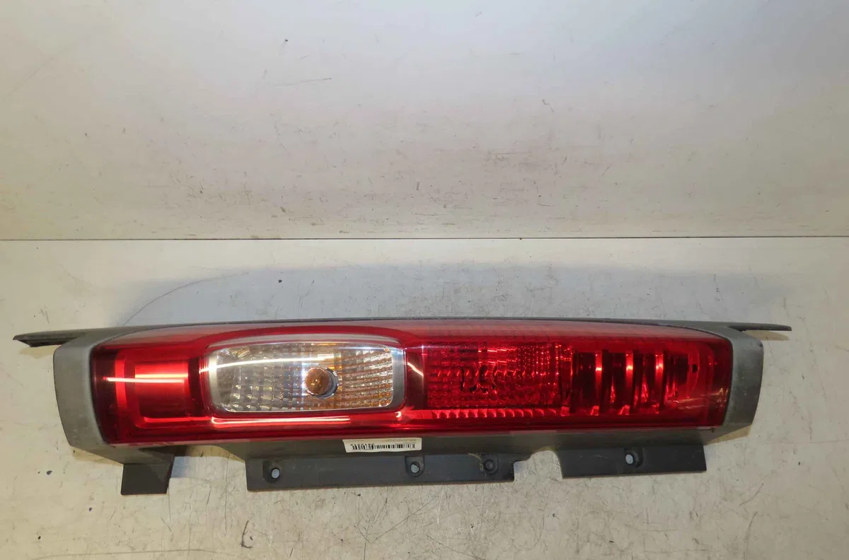 Catadioptre arg OPEL VIVARO I occasion — photo 2