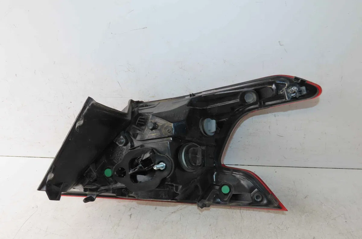Catadioptre arg PEUGEOT 308 II occasion — photo 2