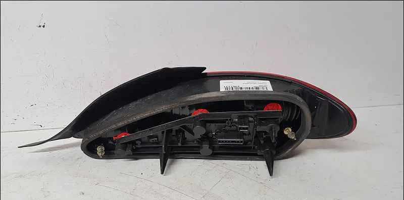Catadioptre arg PEUGEOT 406 COUPE occasion — photo 3