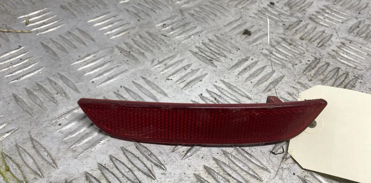 Catadioptre arg RENAULT CLIO 4 PHASE 1 occasion — photo 2