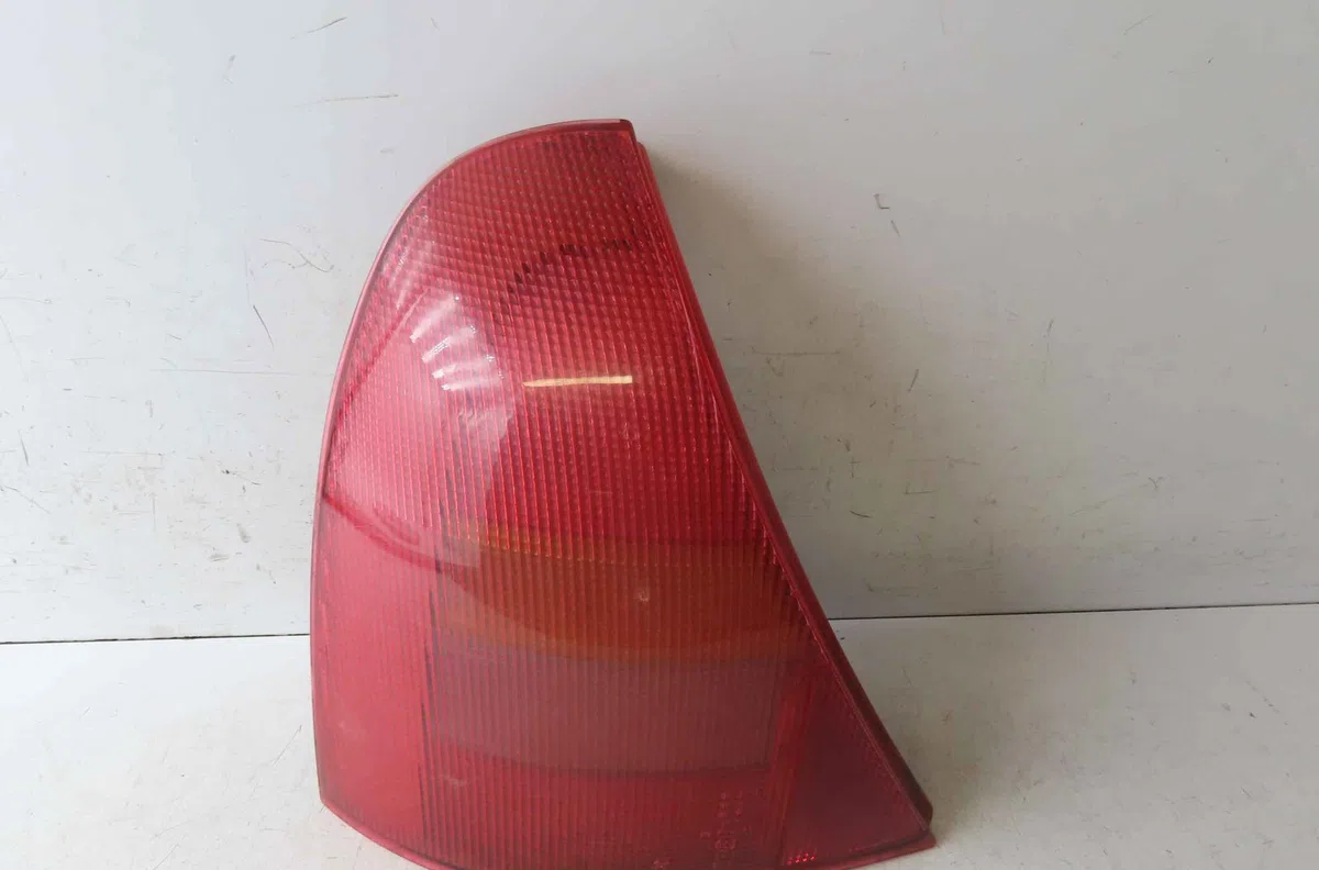 Catadioptre arg RENAULT CLIO II occasion — photo 3