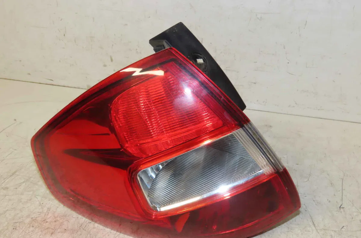 Catadioptre arg RENAULT KOLEOS I occasion — photo 2