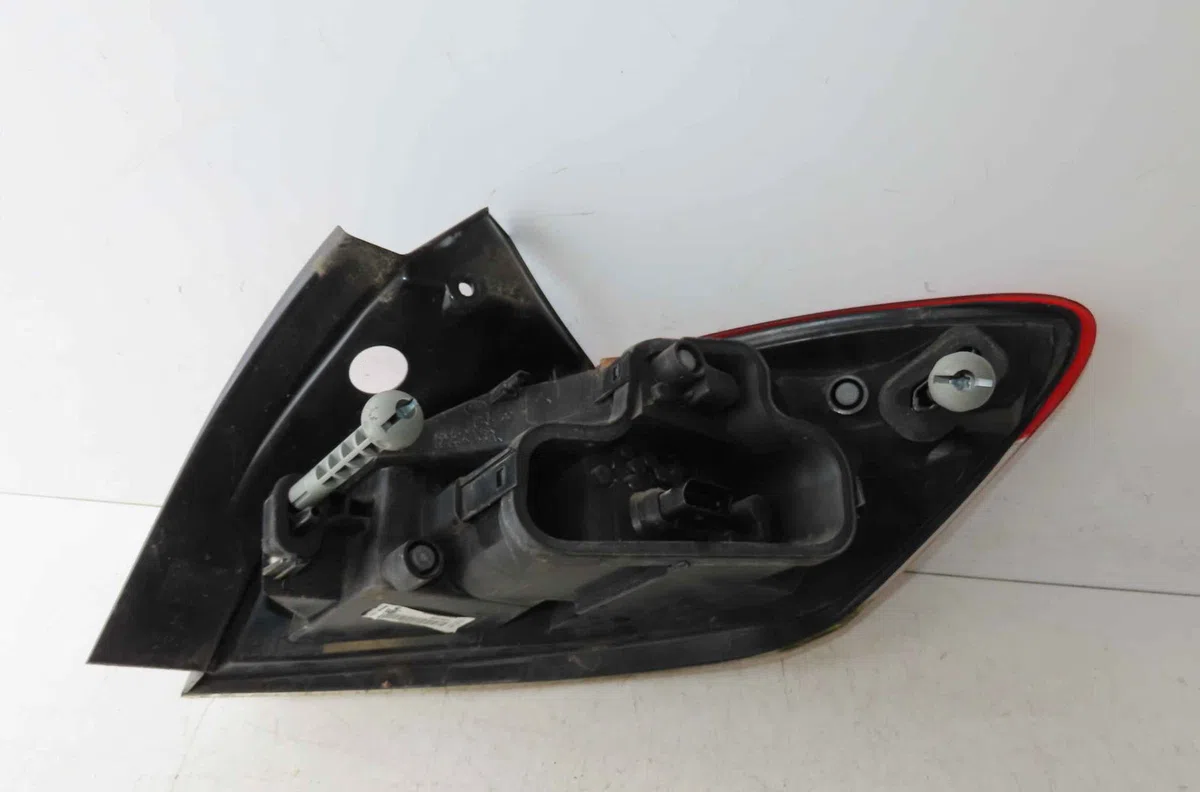 Catadioptre arg RENAULT MEGANE III occasion — photo 2