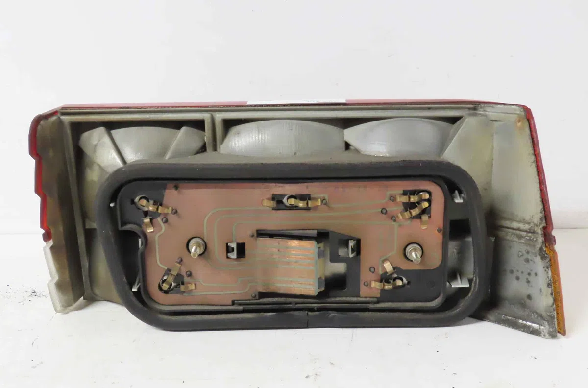 Catadioptre arg RENAULT R25 occasion — photo 3