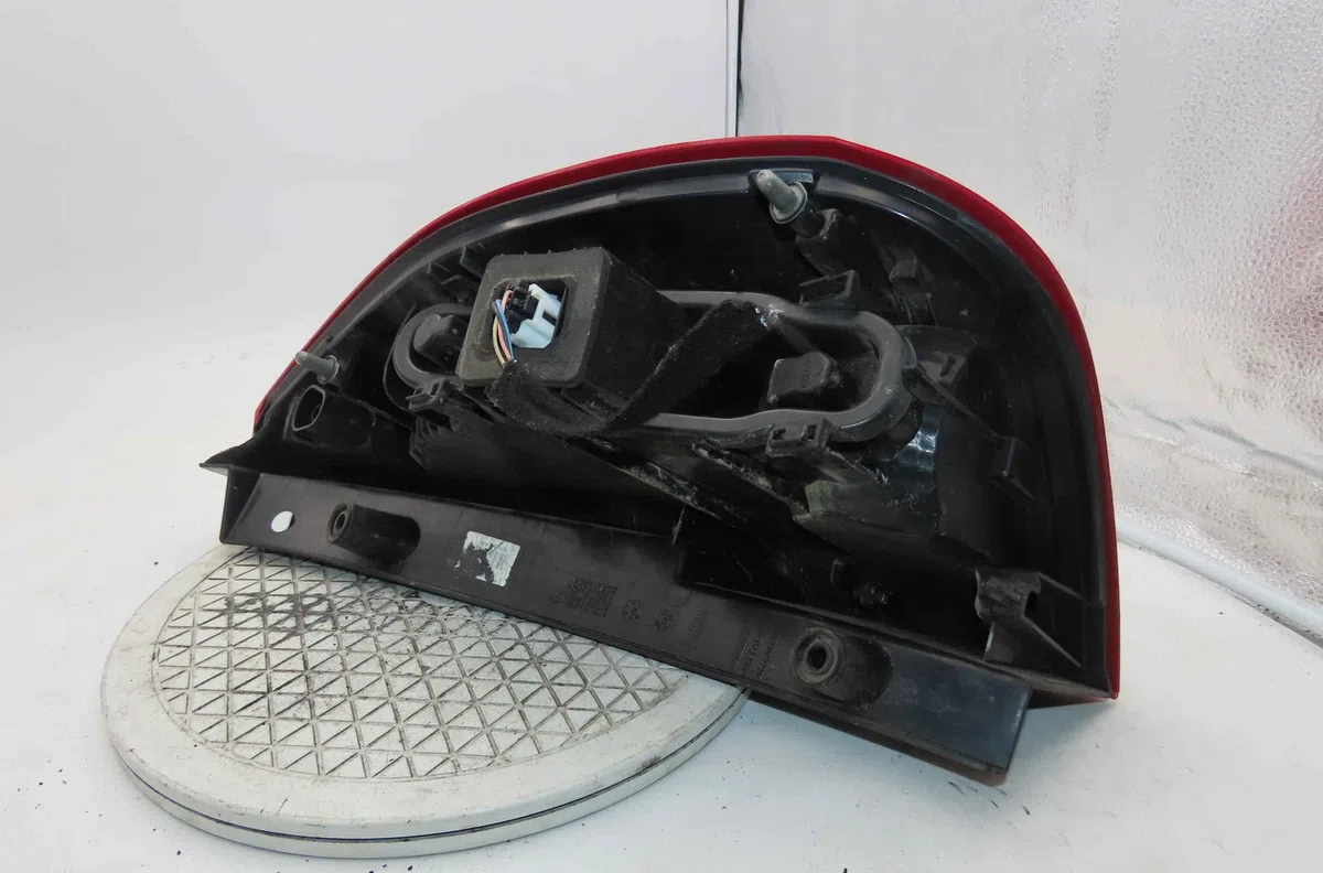 Catadioptre arg RENAULT SCENIC III occasion — photo 2