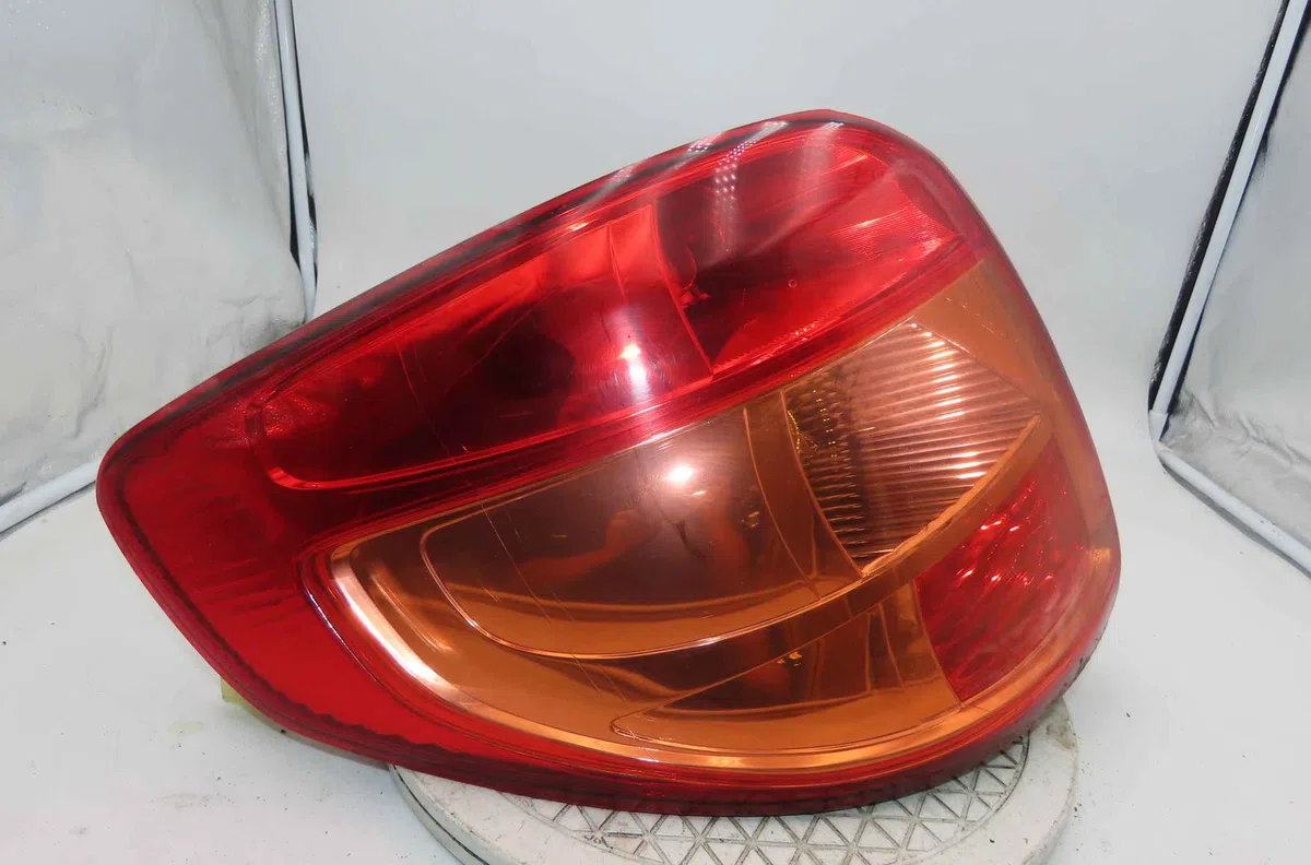 Catadioptre arg SUZUKI SX4 I occasion — photo 2