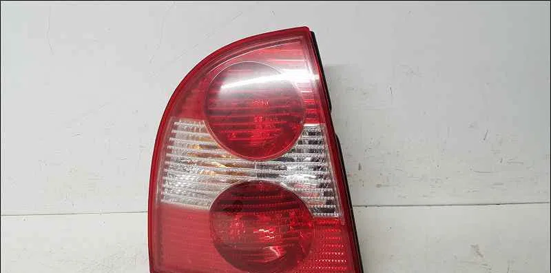 Catadioptre arg VOLKSWAGEN PASSAT IV occasion — photo 3