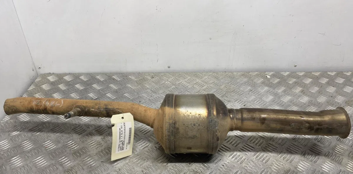 Catalyseur CITROEN JUMPY 3 XS occasion — photo 2
