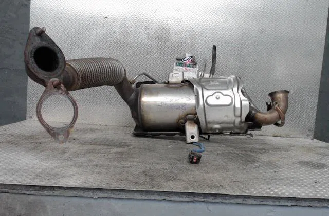 Catalyseur FORD C-MAX 2  C-MAX 2 PHASE 1 occasion — photo 4