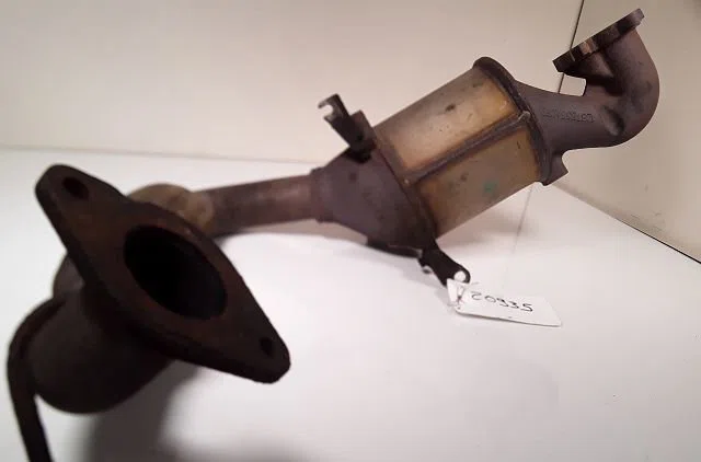 Catalyseur Ford FUSION (JU_) 1.4 tdci (2002-2012) 5 portes occasion — photo 3